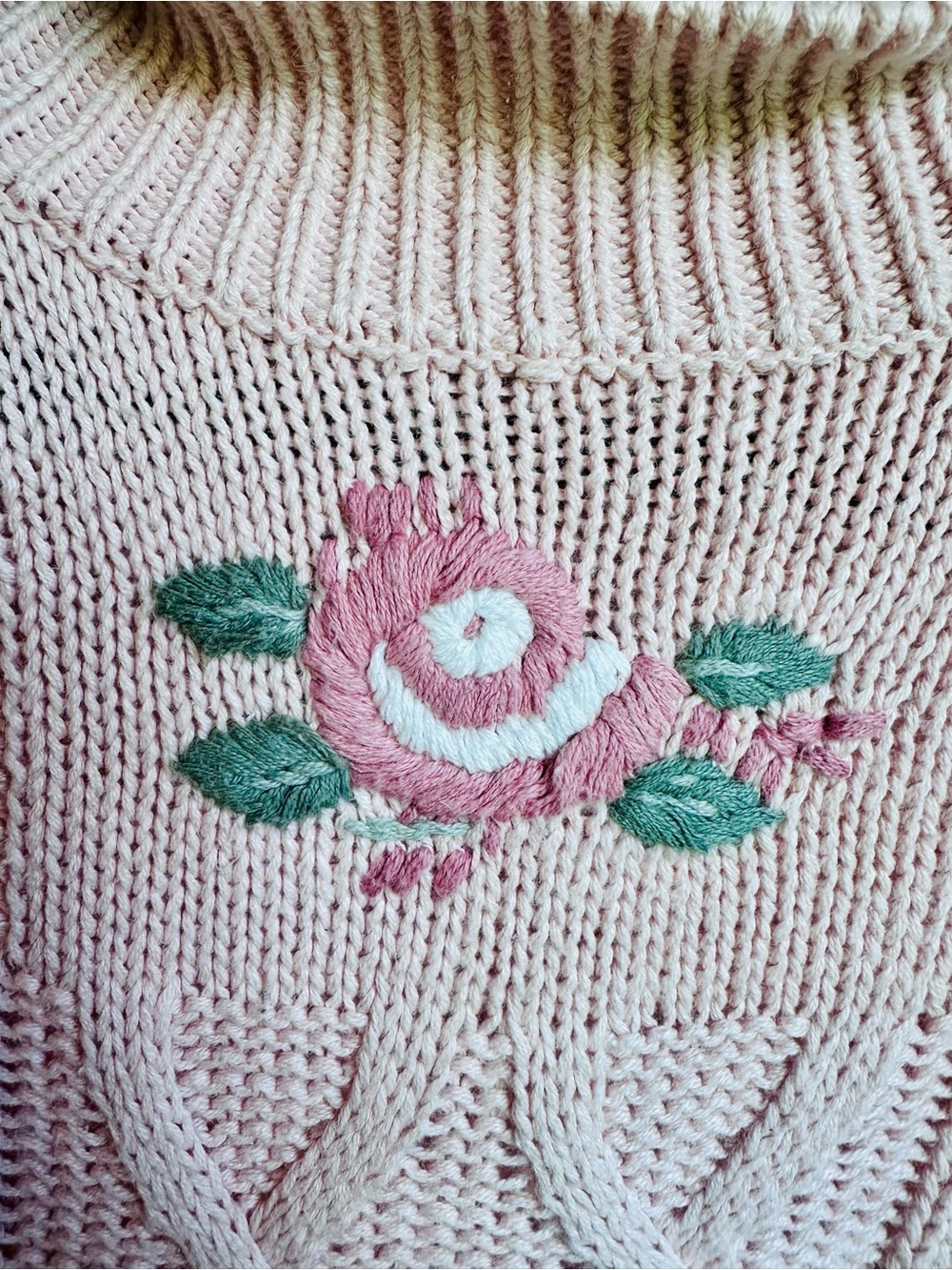 Women’s vintage Pink Floral Cable Knit Sweater - Picture 6 of 6